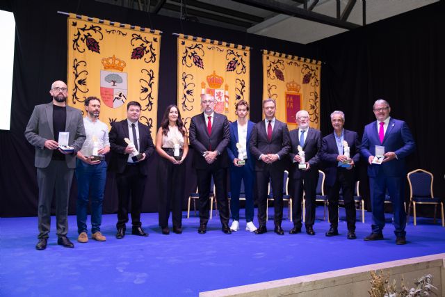 Los mejores embajadores de Santomera, distinguidos en el acto institucional por el 45° aniversario de la segregación municipal