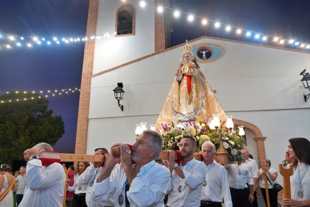 La procesión de la Virgen de la Fuensanta pone el punto y final a las fiestas de La Matanza