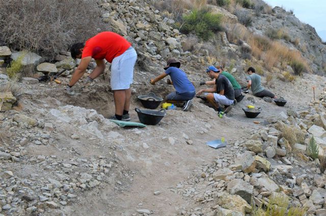 Santomera acoge este verano la V Campaña de Excavación en el Poblado Íbero del Balumba-Sector Ibérico de Cobatillas la Vieja