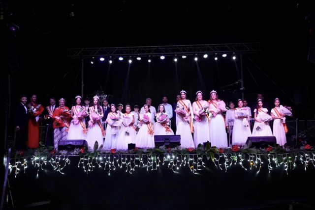 La Matanza continúa sus fiestas patronales con la coronación de las reinas y el desfile de carrozas