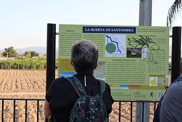 El Ayuntamiento de Santomera reúne a cerca de 30 personas en una ruta guiada junto a la asociación 'Patrimonio Santomera' El Ayuntamiento de Santomera reúne a cerca de 30 personas en una ruta guiada junto a la asociación 'Patrimonio Santomera'